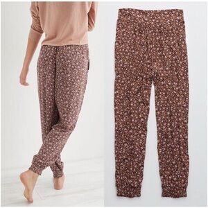 AERIE Homebody Jogger Pant In Mauve Floral